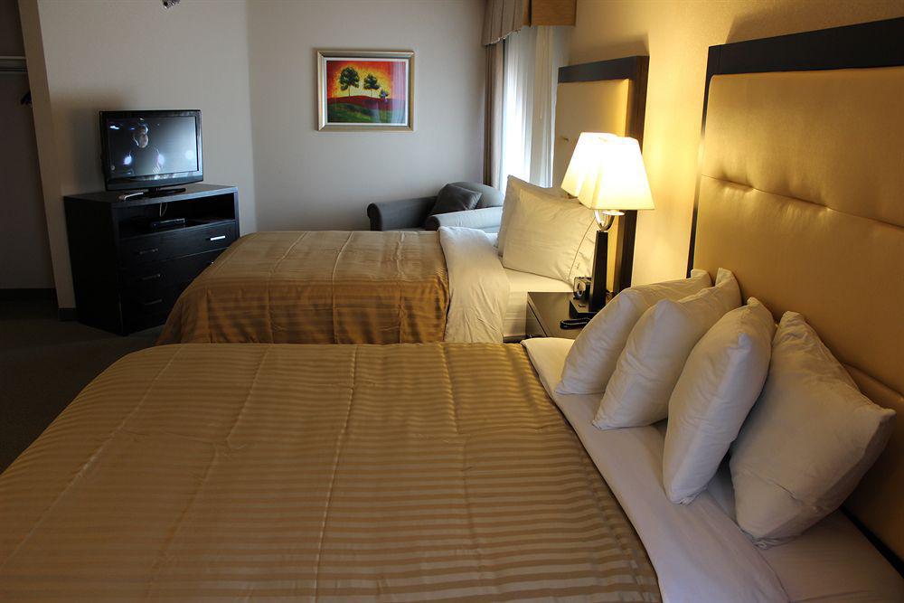 Hotel Chino Hills (Adults Only) Bagian luar foto